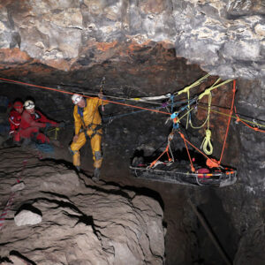 hauling the stretcher horizontally. (Pic: Martin Grass)