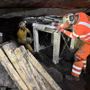 Demo of digging and shoring through collapses. (Pic: K.Lake)